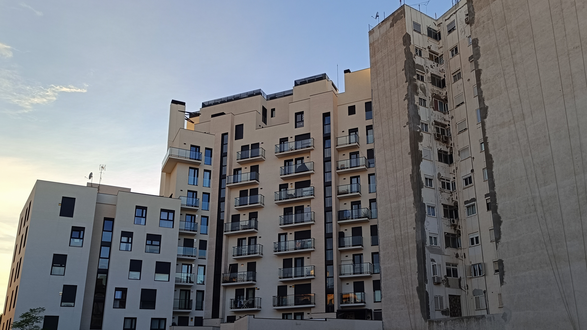 Contraste arquitectónico en Granollers